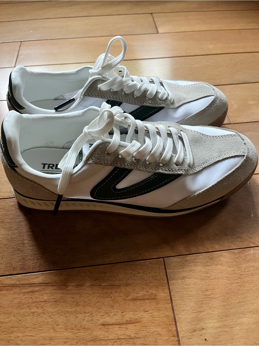 Tretorn White and Beige Sneakers with Dark Green Accent